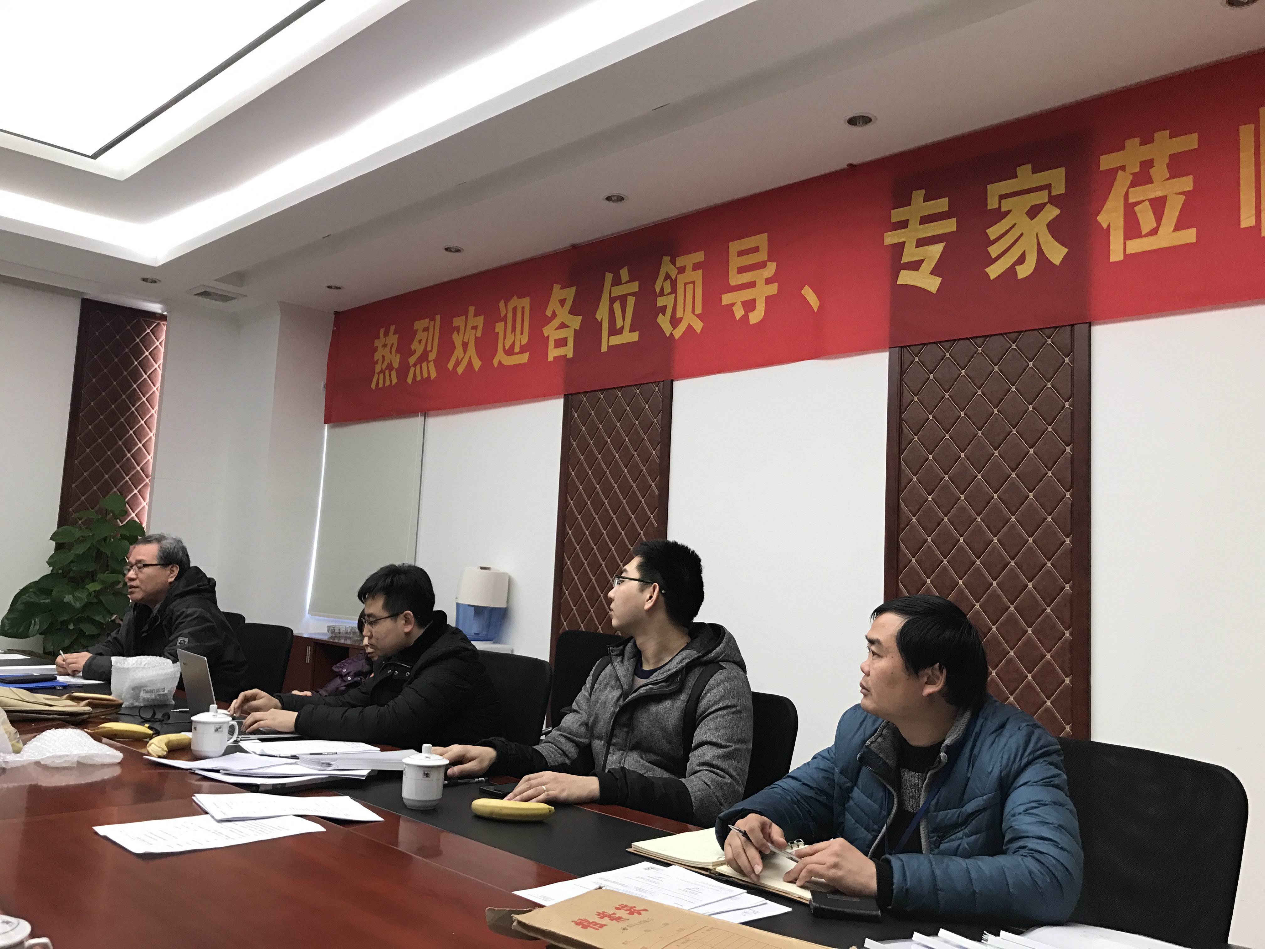 時(shí)速160公里動(dòng)力集中動(dòng)車組項(xiàng)目順利完成首件鑒定